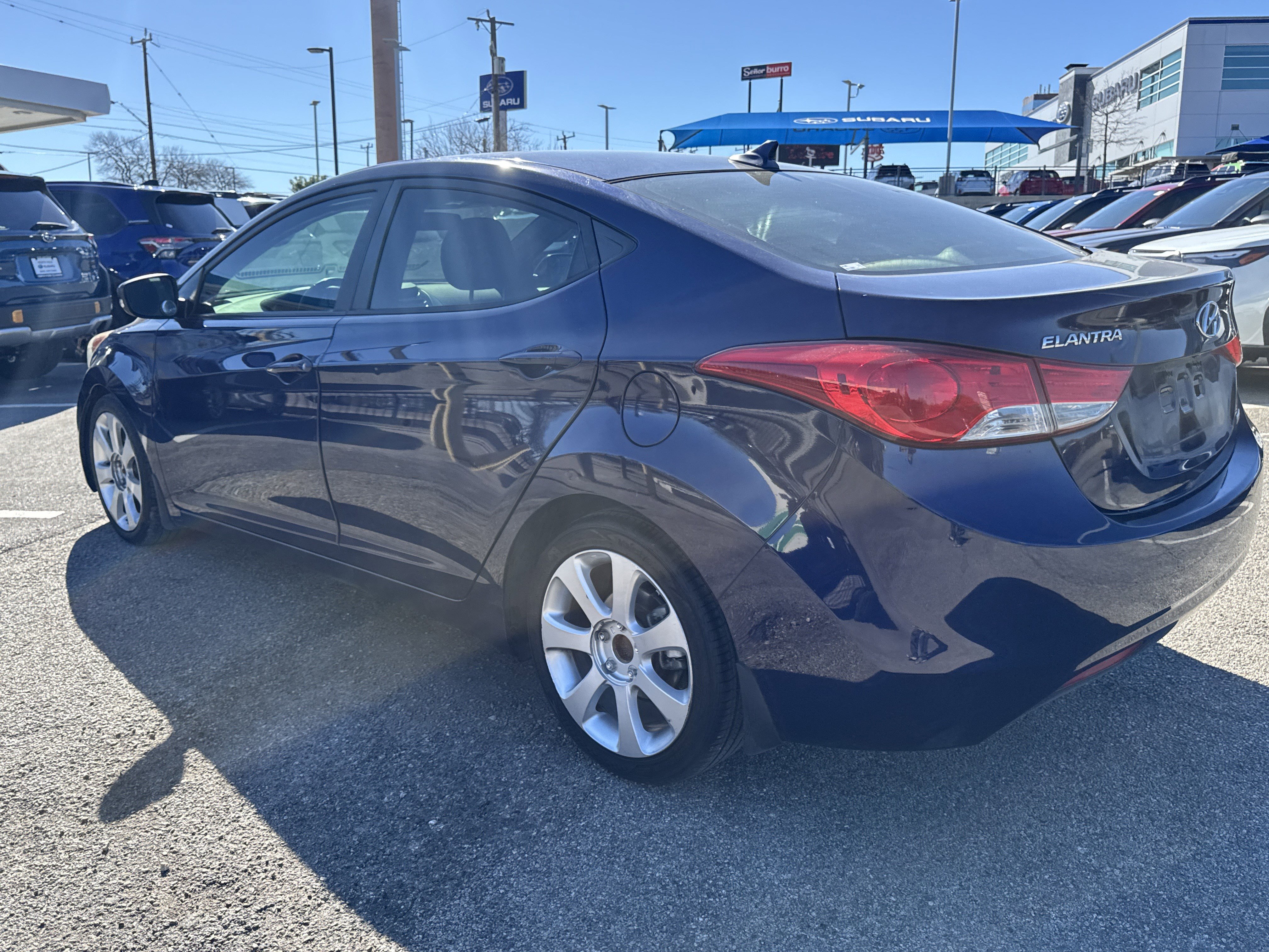 Used 2013 Hyundai Elantra Limited w/ Technology Pkg image 5