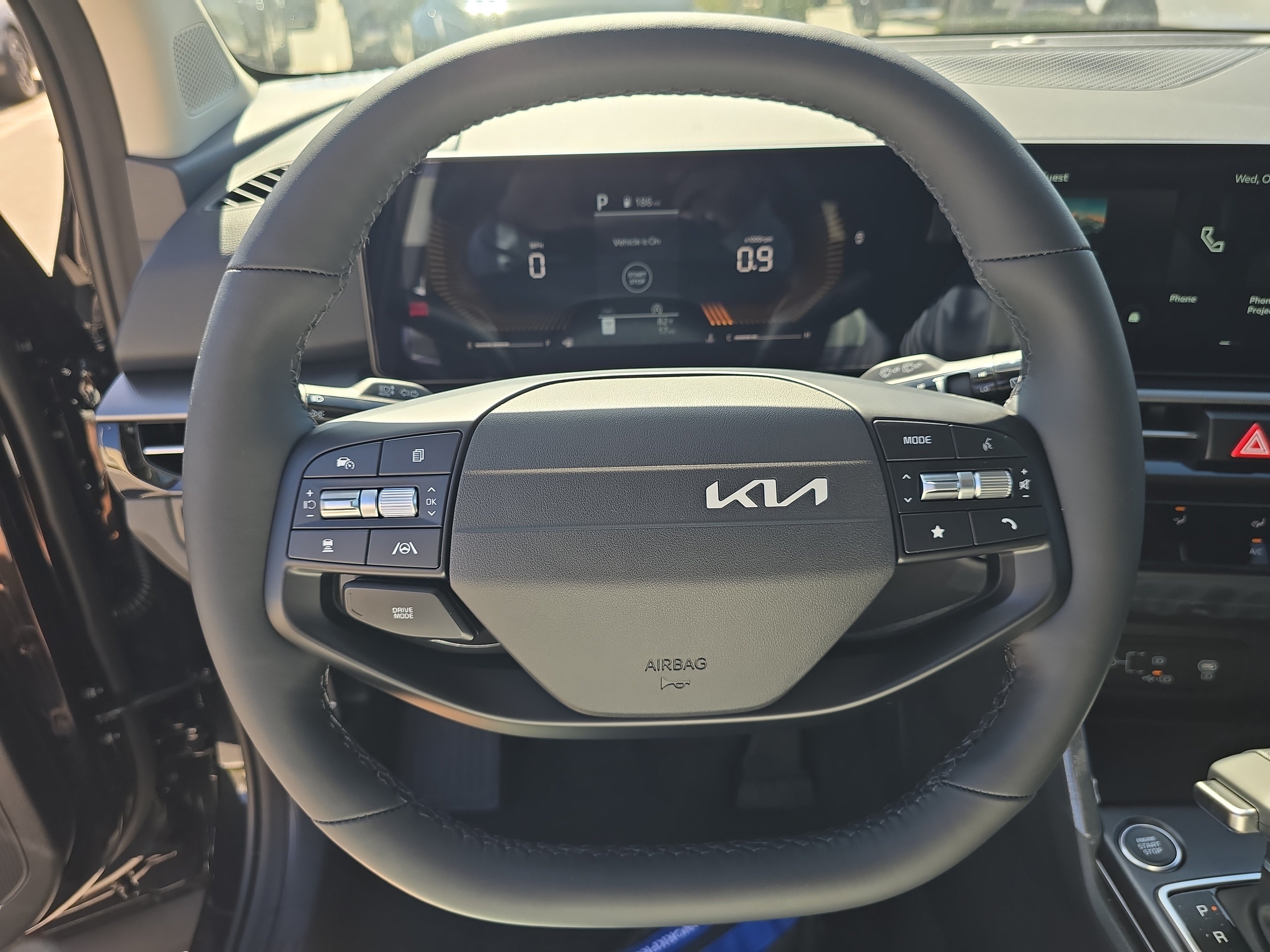 New 2027 Kia Sportage LX FWD image 28