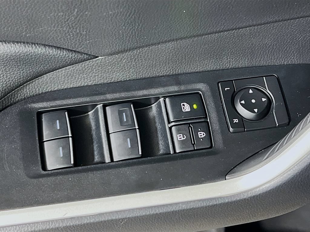 Certified 2025 Toyota RAV4 XLE AWD/4WD image 16
