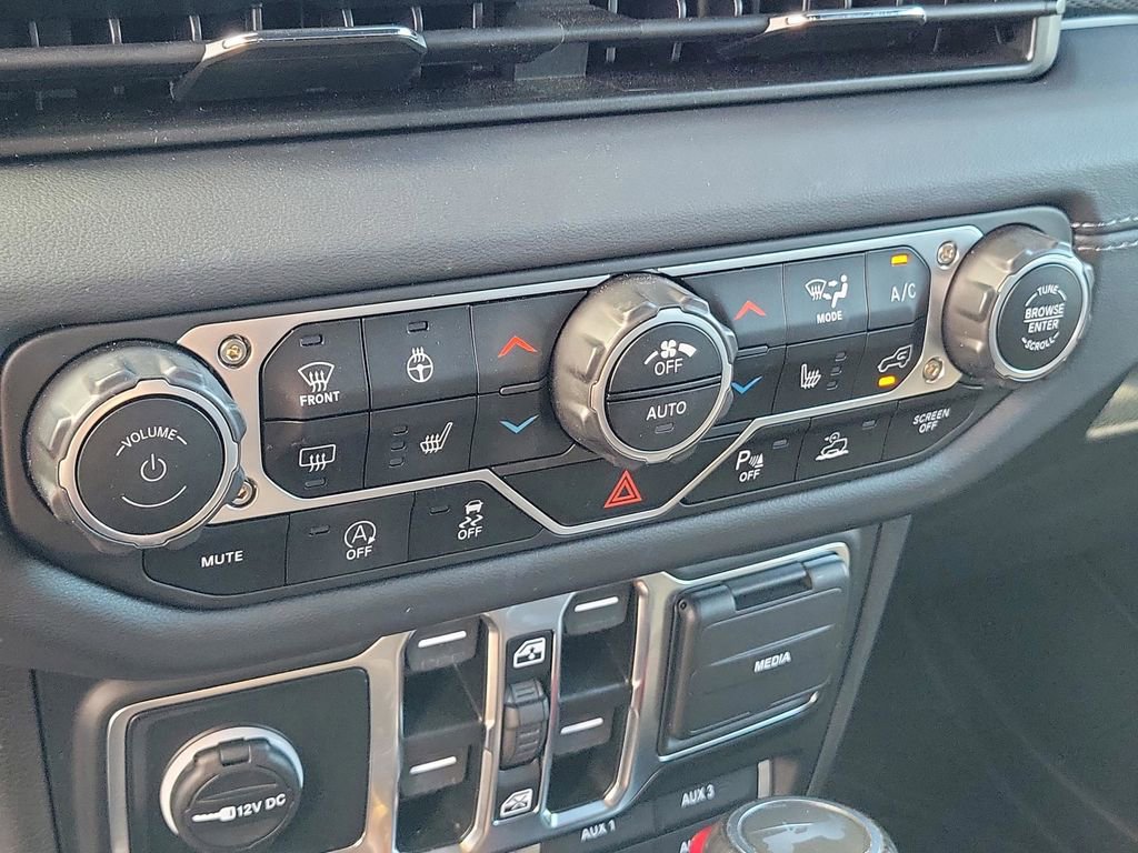 Used 2024 Jeep Wrangler Unlimited Rubicon image 37