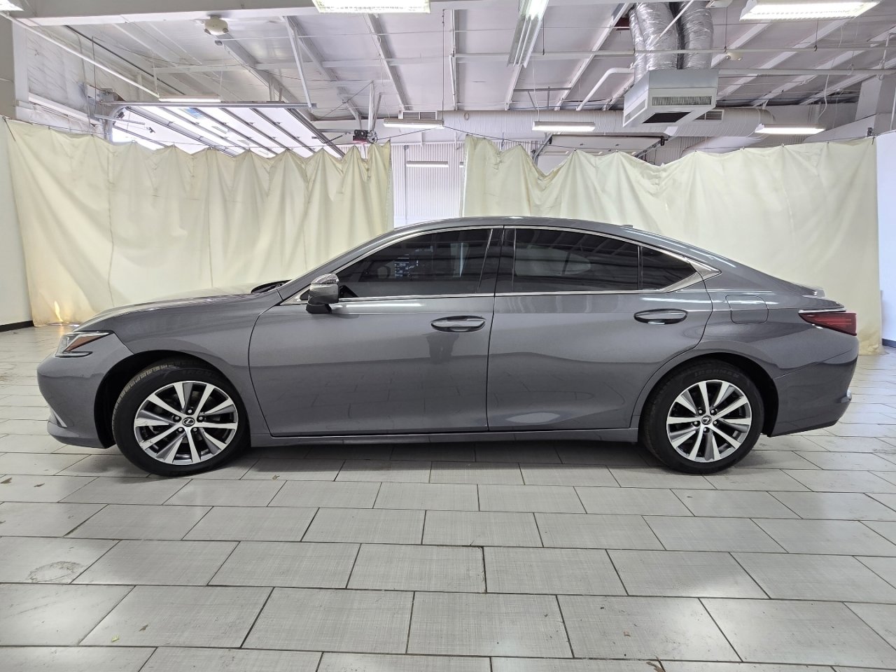 Used 2021 Lexus ES 350 w/ Premium Package image 5