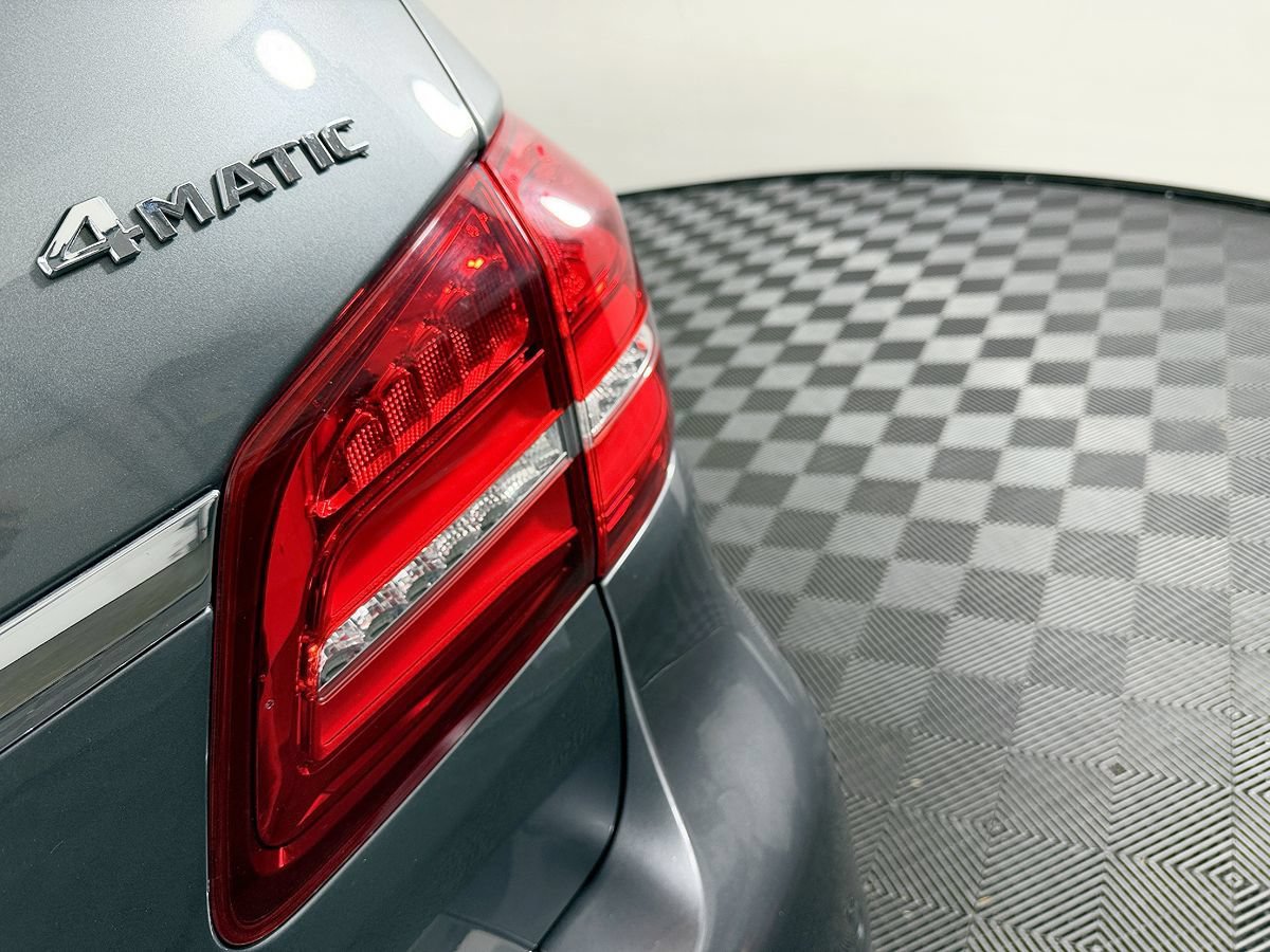 Used 2018 Mercedes-Benz GLS 550 4MATIC image 11