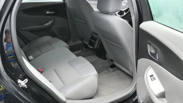 Used 2017 Chevrolet Impala LS FWD image 15
