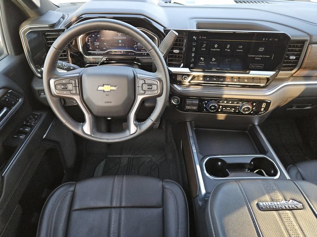 Used 2025 Chevrolet Silverado 2500 High Country w/ Technology Package AWD/4WD image 23