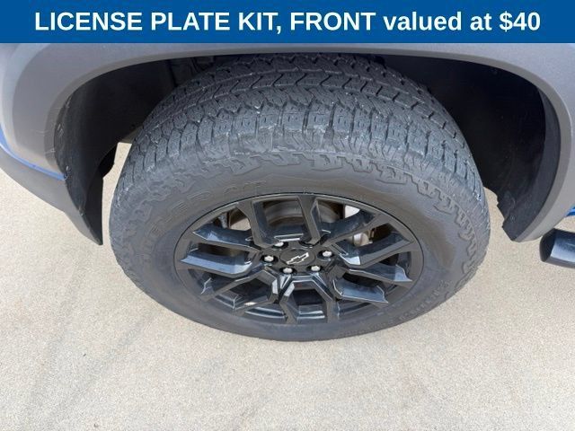 Used 2023 Chevrolet Colorado Trail Boss w/ LPO, Dark Essentials Package AWD/4WD image 12