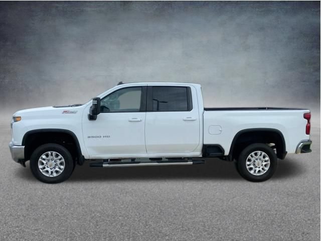 Used 2023 Chevrolet Silverado 2500 LT w/ Convenience Package AWD/4WD image 2