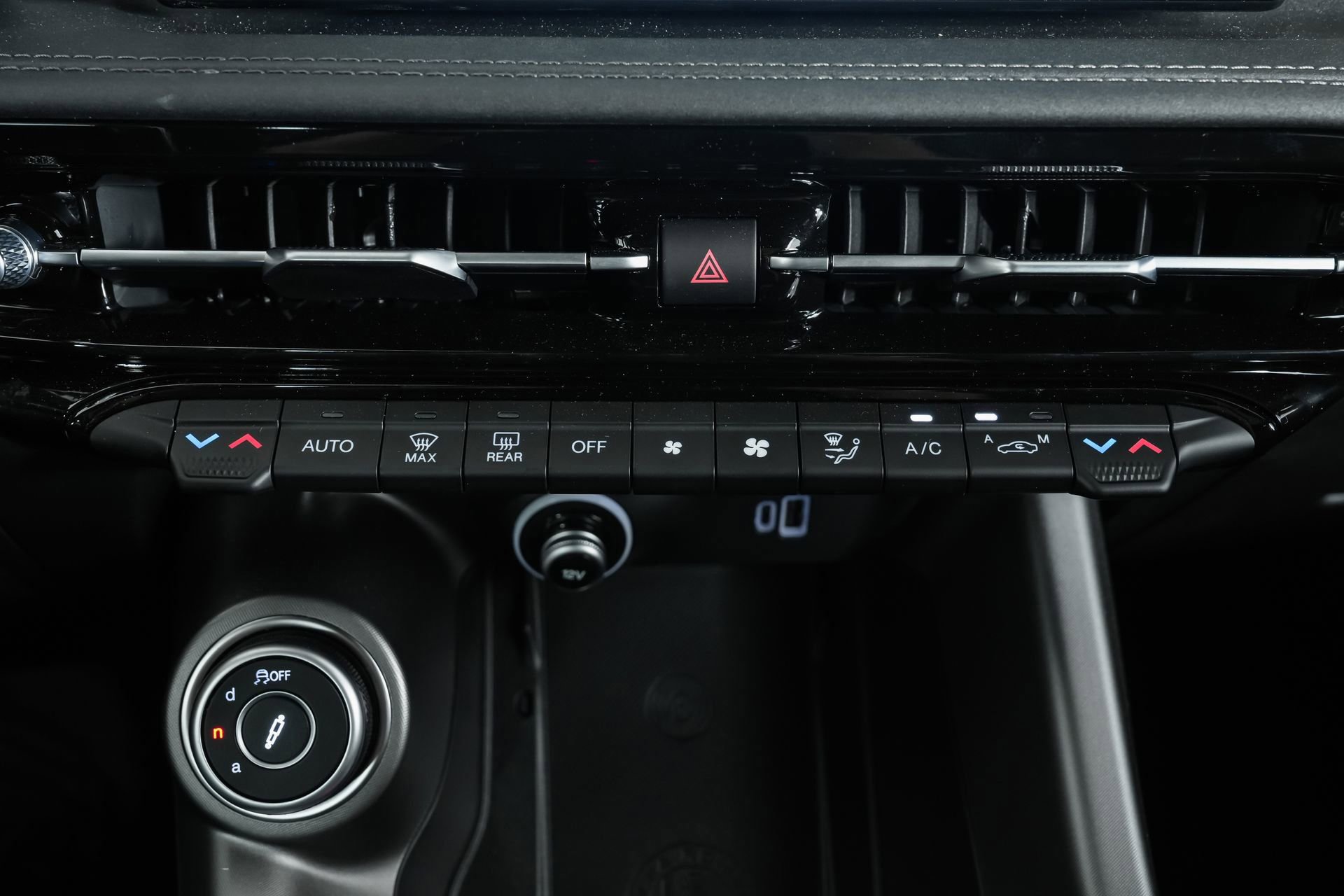 New 2024 Alfa Romeo Tonale Veloce w/ Active Assist Package image 31