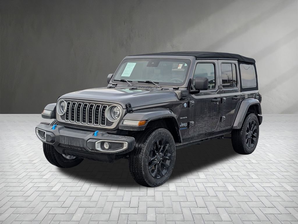 Used 2024 Jeep Wrangler Unlimited Sahara image 2