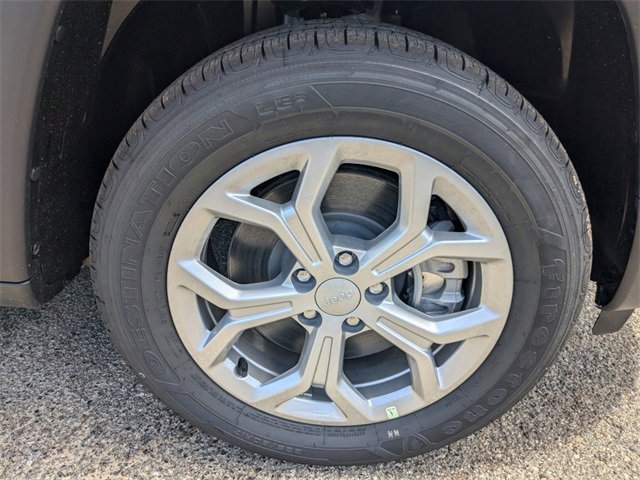 New 2024 Jeep Compass Sport image 11