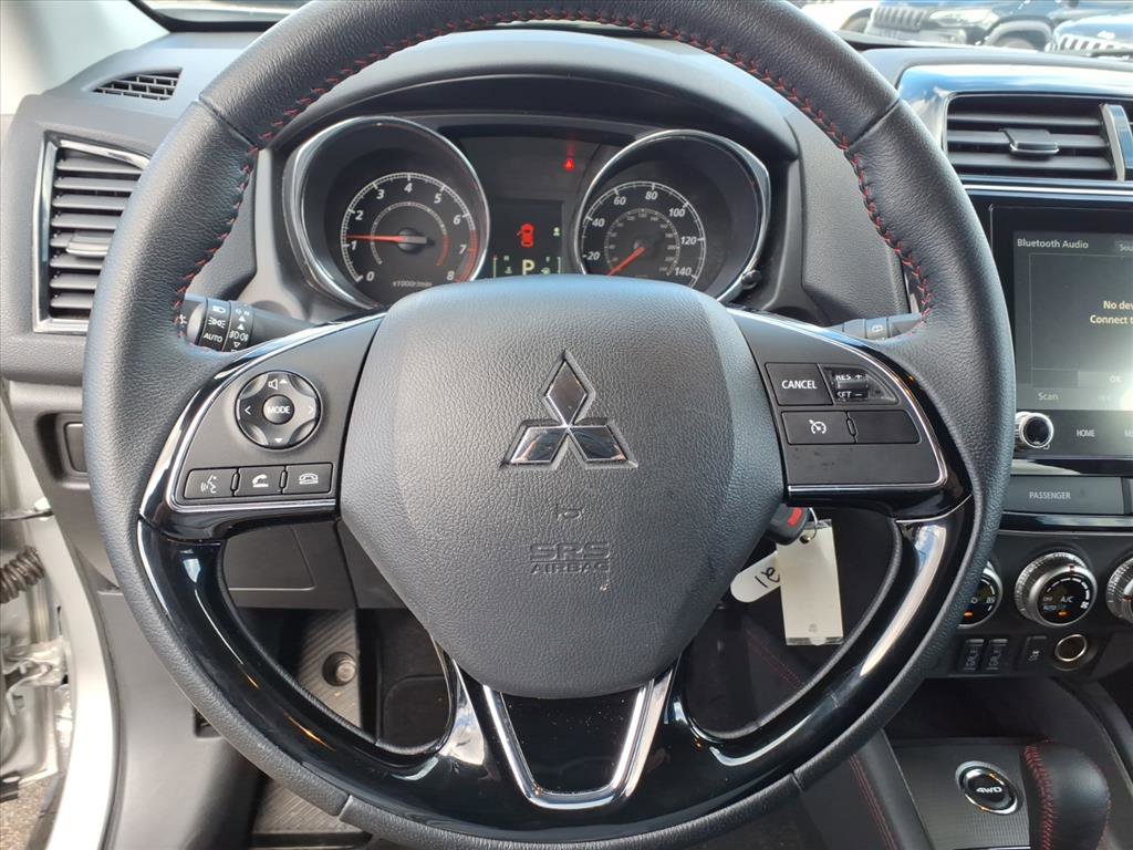 Used 2025 Mitsubishi Outlander Sport LE image 9