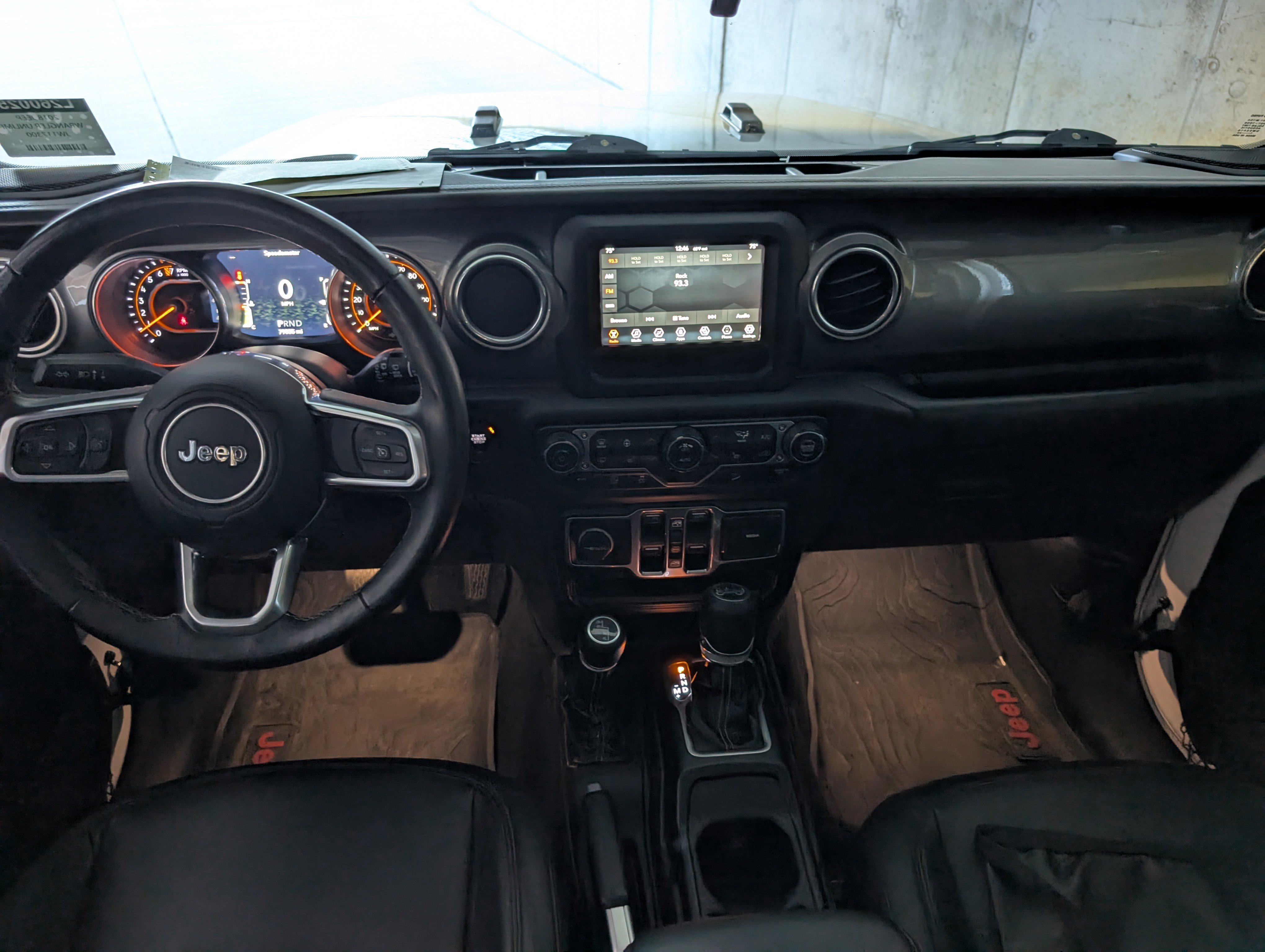 Used 2018 Jeep Wrangler Unlimited Sahara image 6