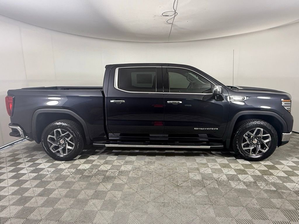 New 2025 GMC Sierra 1500 SLT w/ SLT Premium Package image 9