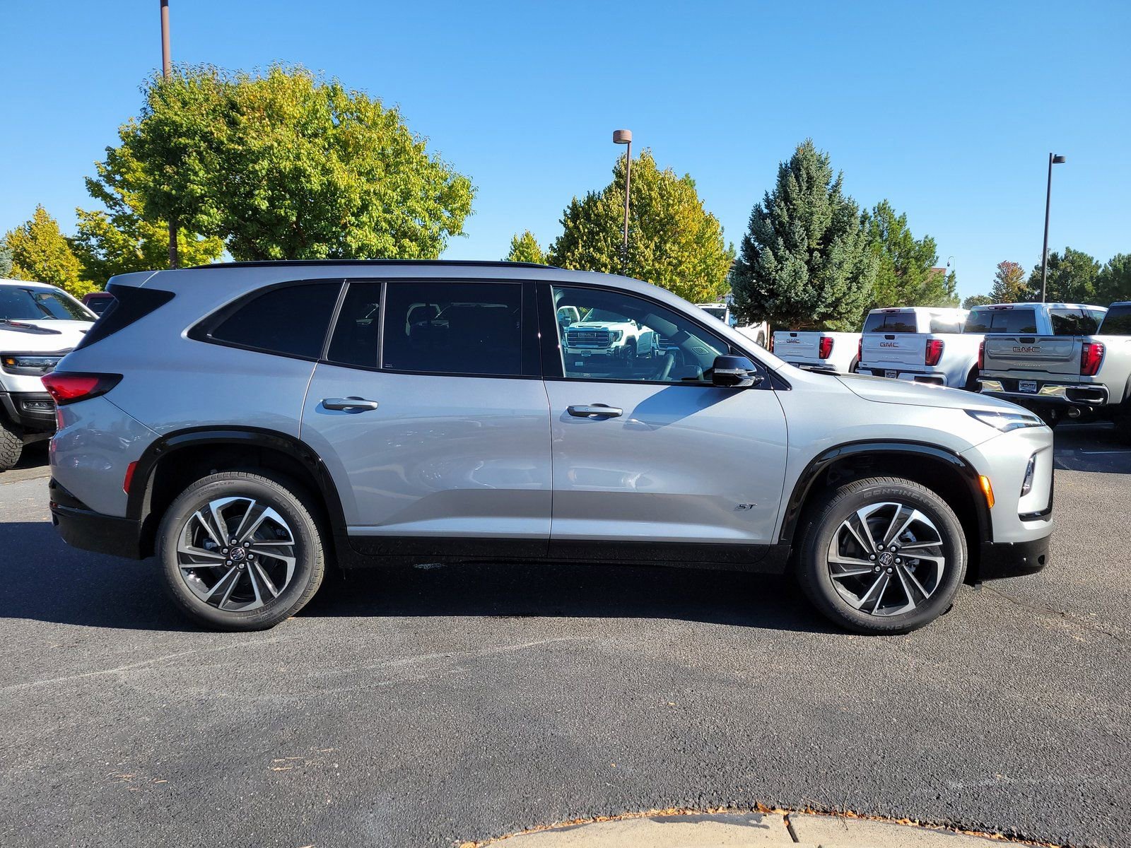 New 2026 Buick Enclave Sport Touring w/ Power Package AWD/4WD image 2