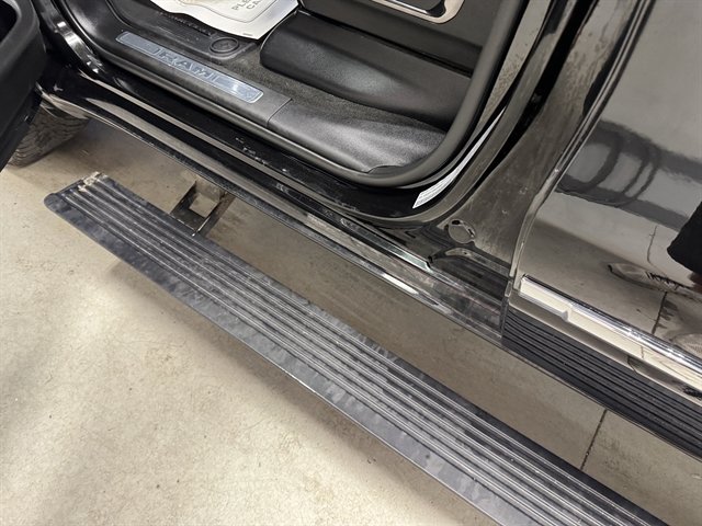 Used 2022 RAM 1500 Limited AWD/4WD image 19