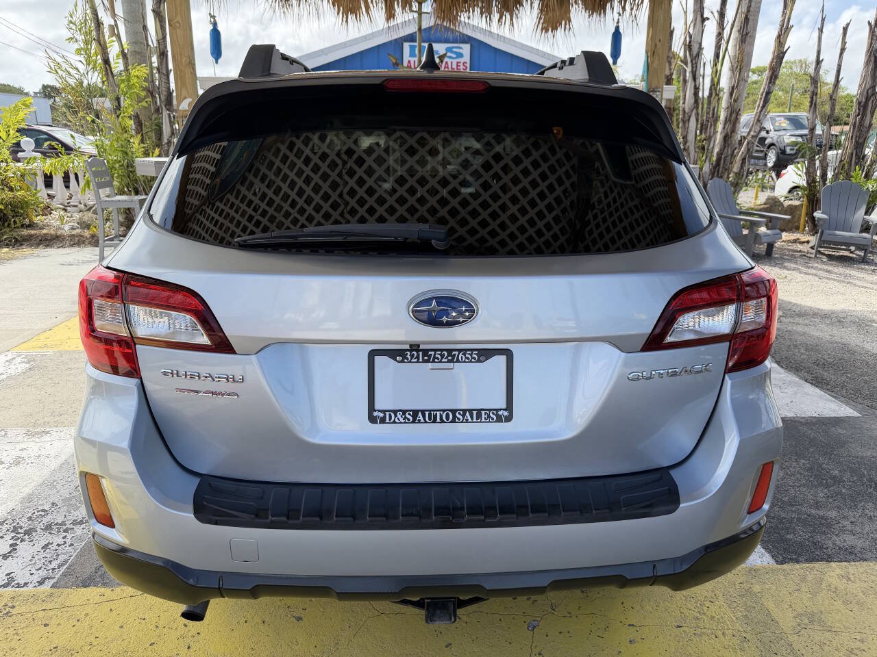 Used 2016 Subaru Outback 2.5i Limited AWD/4WD image 6
