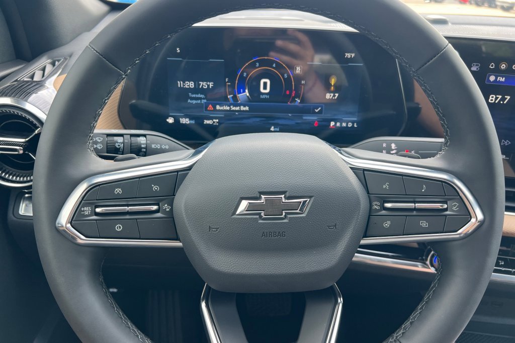 New 2026 Chevrolet Equinox ACTIV w/ Convenience Package III image 21