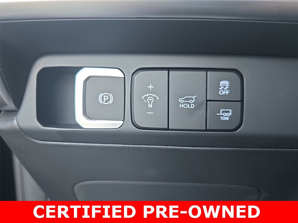 Used 2025 Hyundai Santa Fe XRT image 27