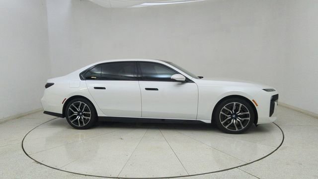 Used 2025 BMW 740i image 62