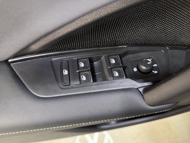 New 2026 Volkswagen Tiguan SE R-Line AWD/4WD image 19