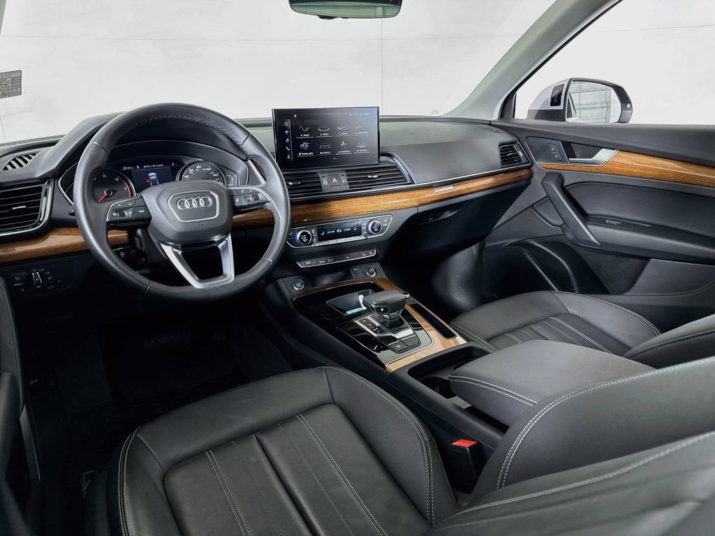 Used 2023 Audi Q5 2.0T Premium w/ Convenience Package AWD/4WD image 27