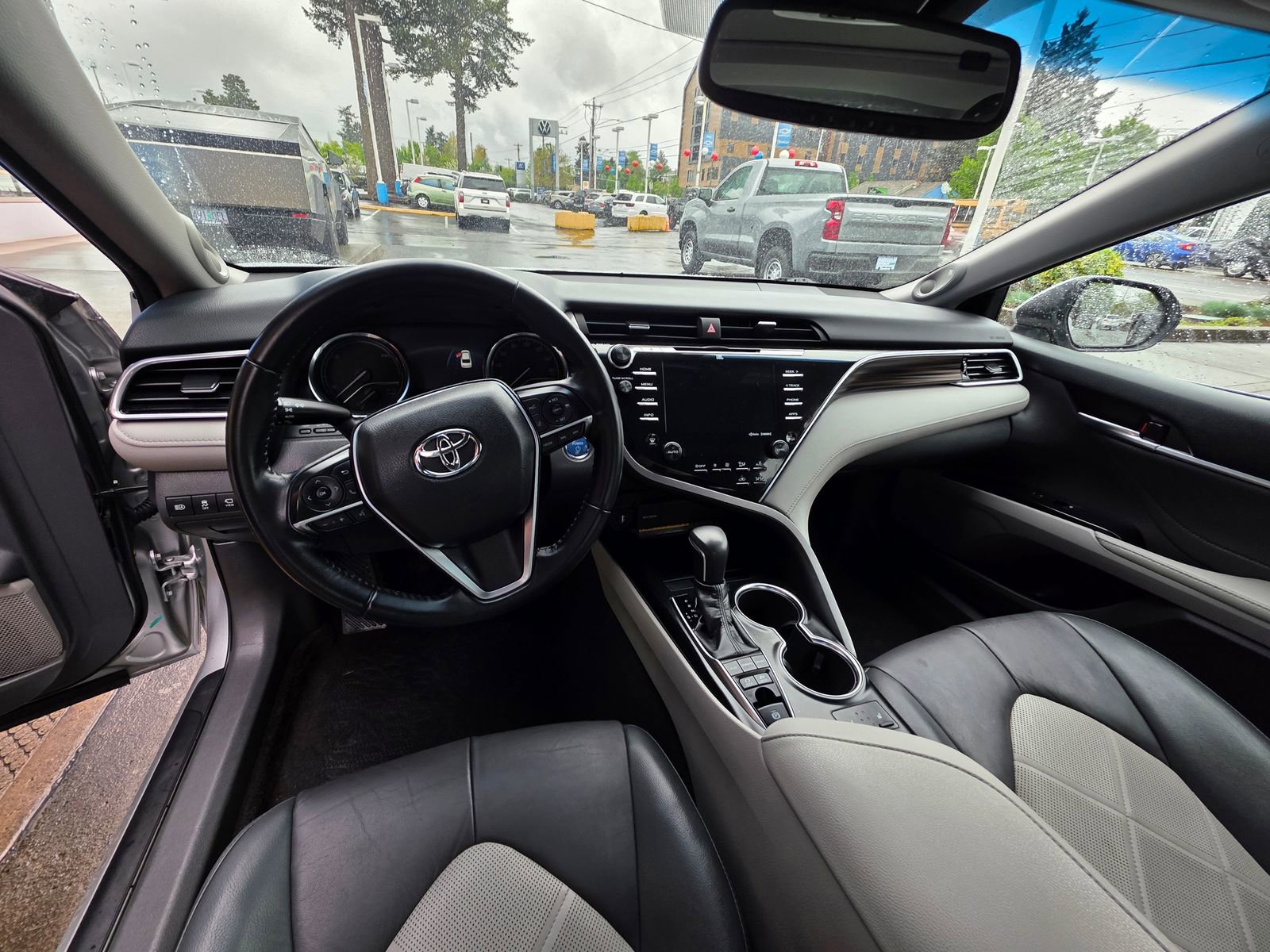 Used 2018 Toyota Camry XLE w/ Audio Package image 12