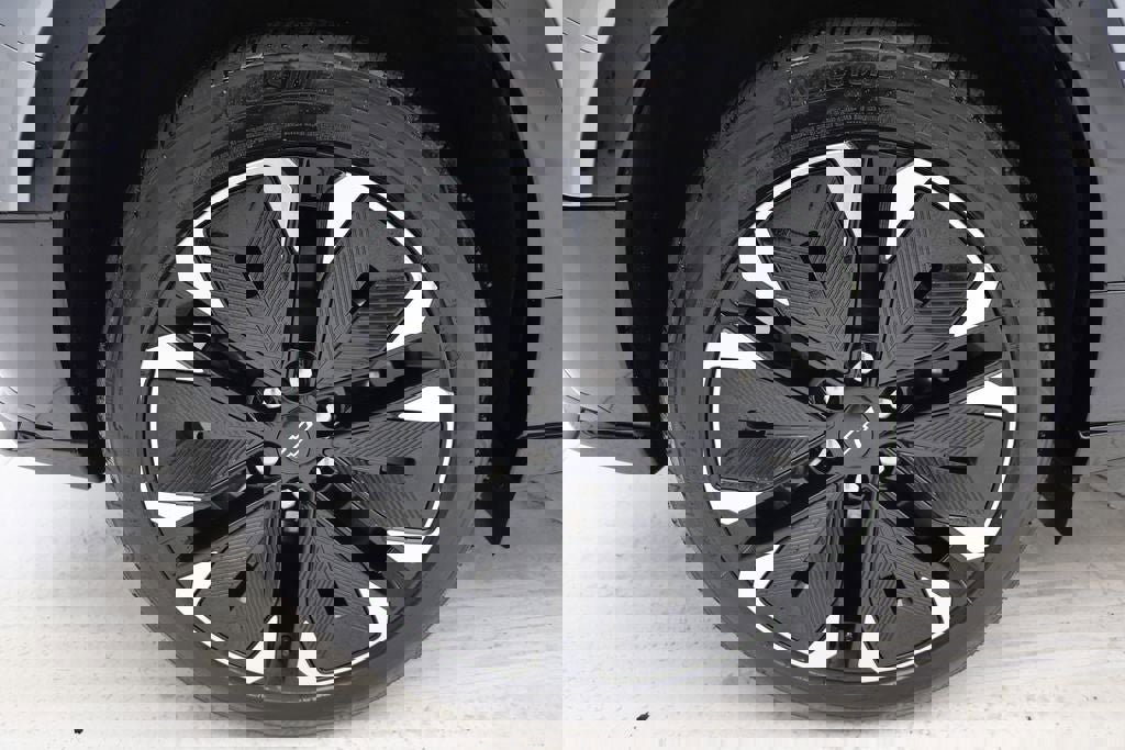 Used 2024 Chevrolet Blazer EV RS image 10