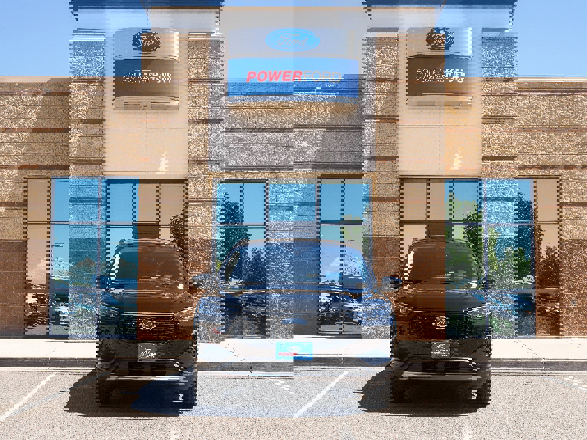 New 2025 Ford Escape SE w/ PHEV Premium Package image 3