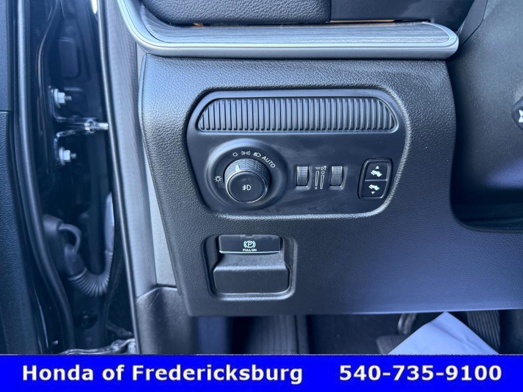 Used 2024 Jeep Wagoneer L Series II w/ Flexible Seating Group image 50