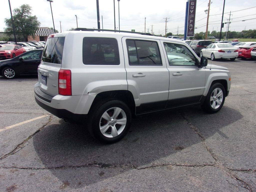 Used 2012 Jeep Patriot Latitude FWD image 5