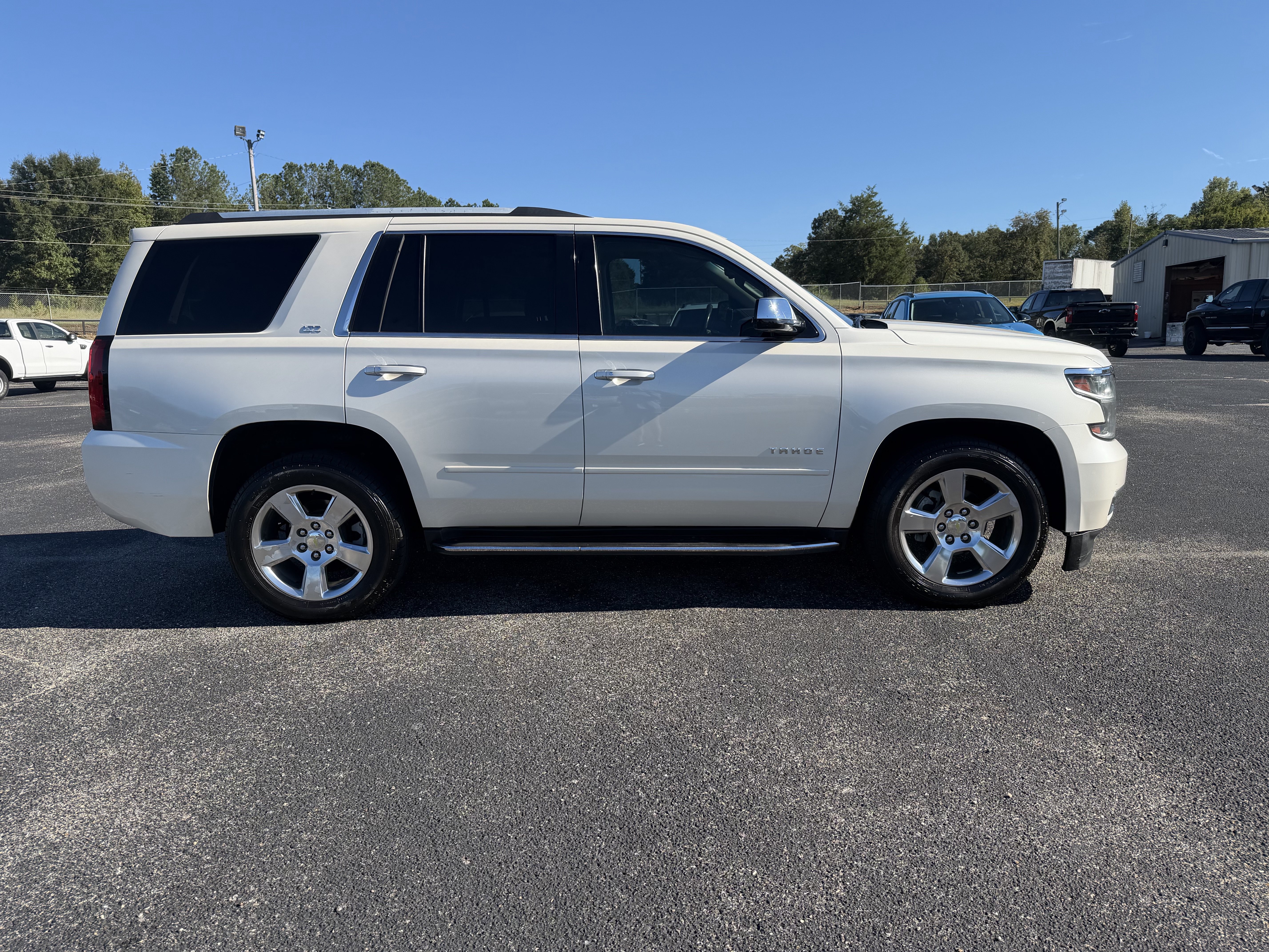 Used 2015 Chevrolet Tahoe LTZ RWD image 5
