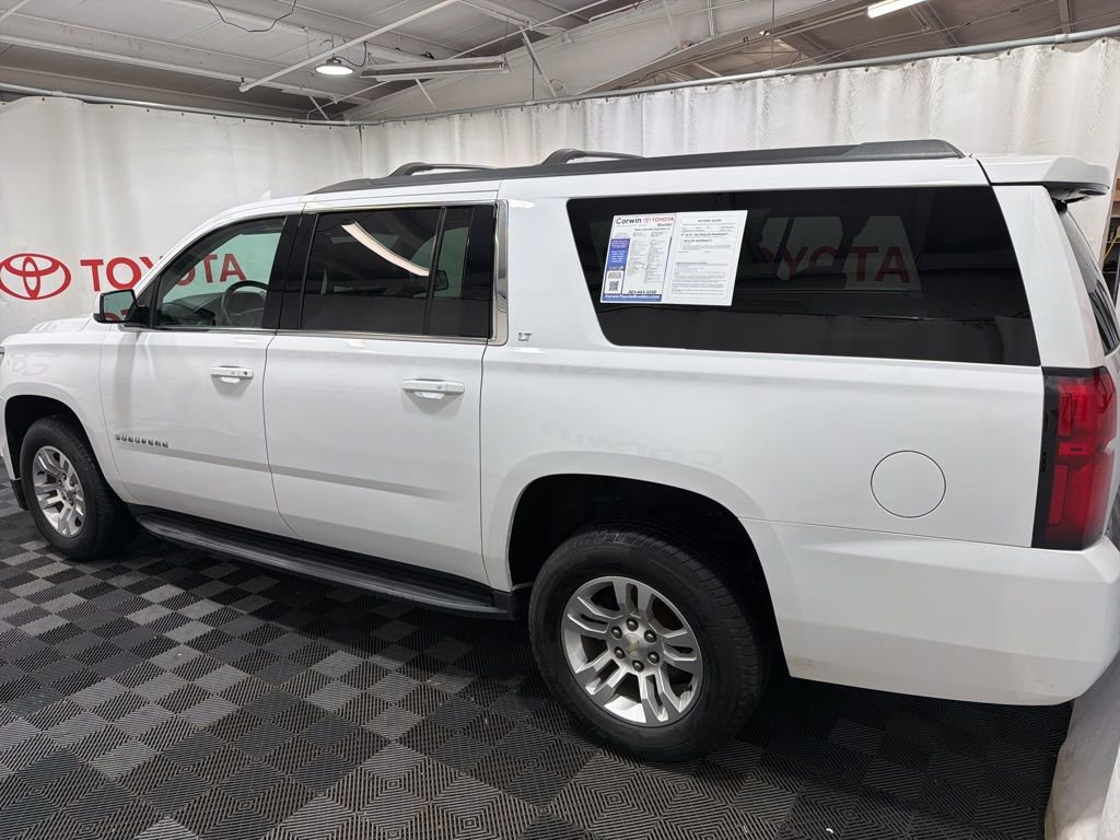 Used 2020 Chevrolet Suburban LT image 4