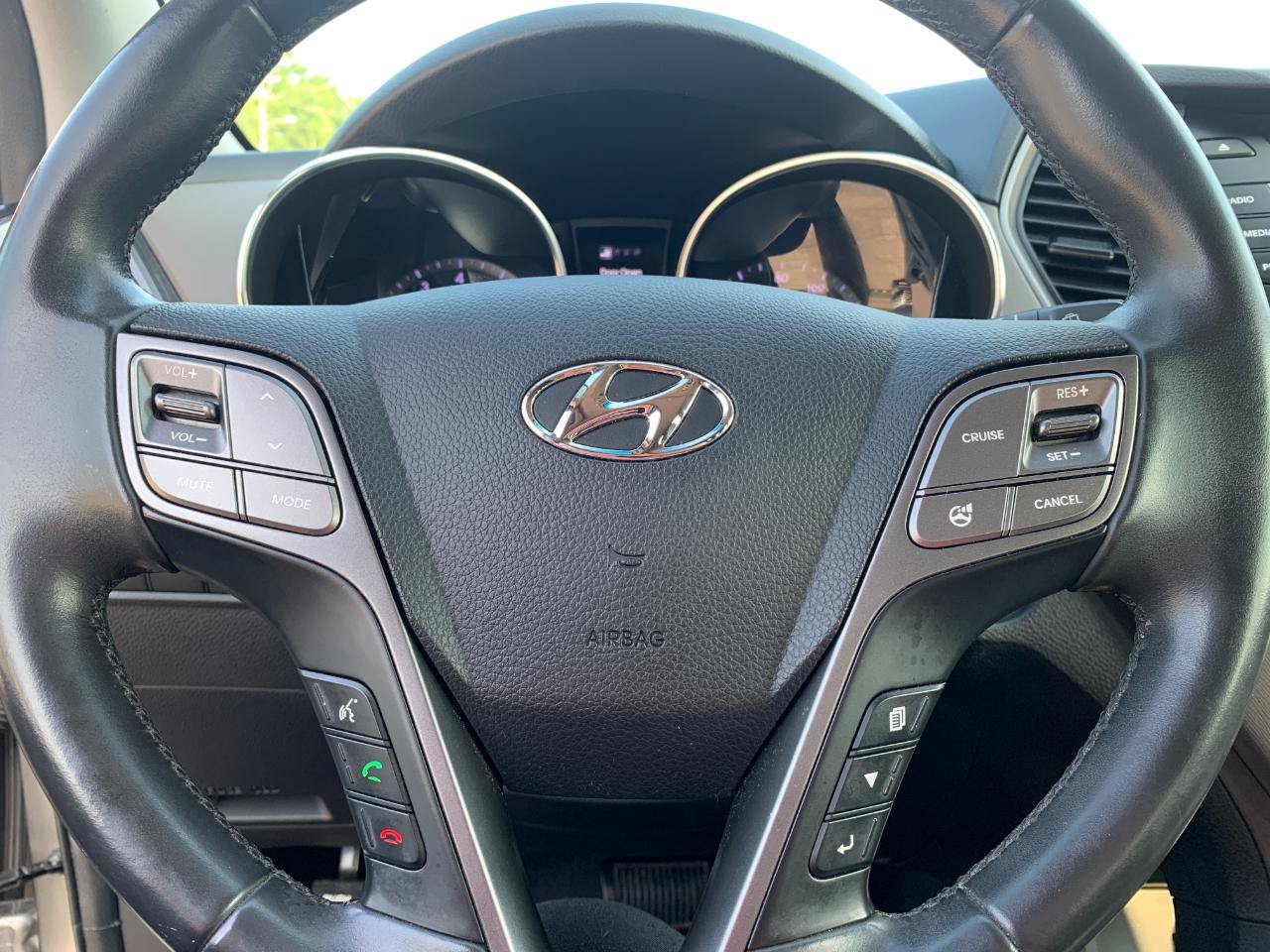 Used 2013 Hyundai Santa Fe Sport 2.0T AWD/4WD image 19
