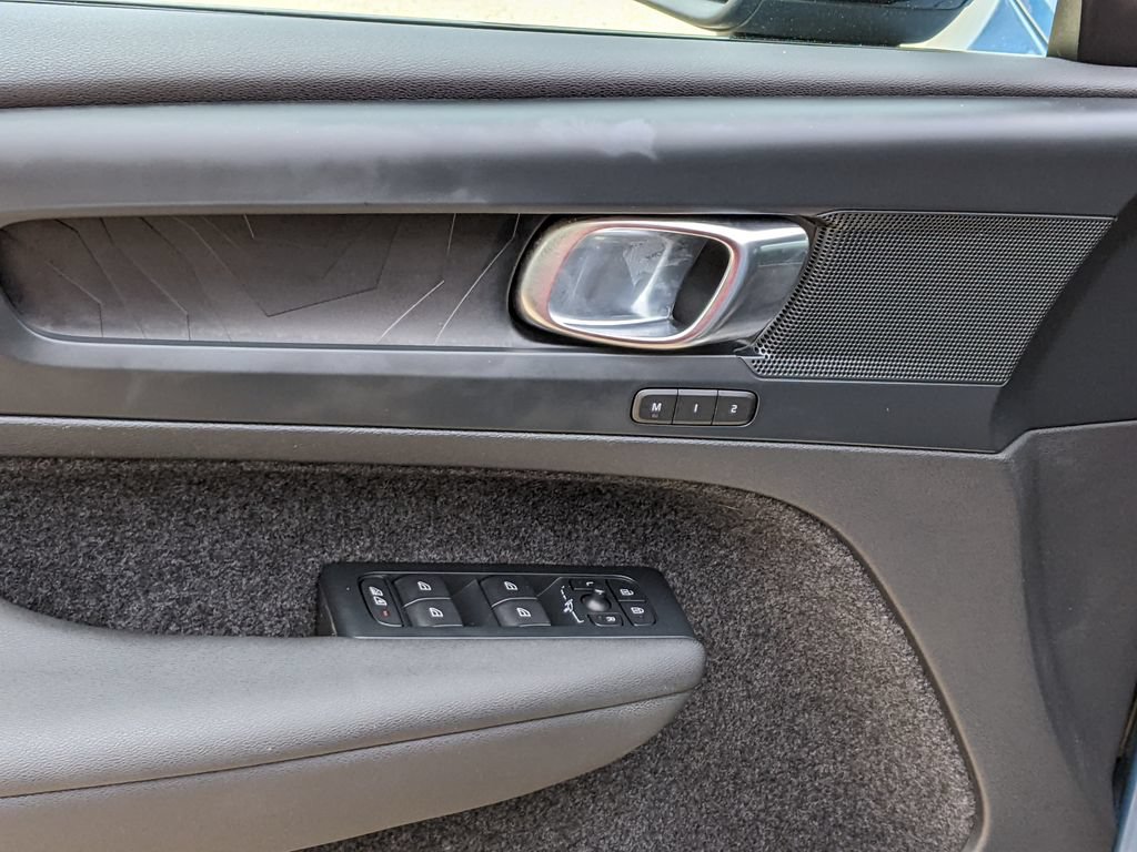 Certified 2023 Volvo XC40 Recharge Plus w/ Protection Package Premier AWD/4WD image 10