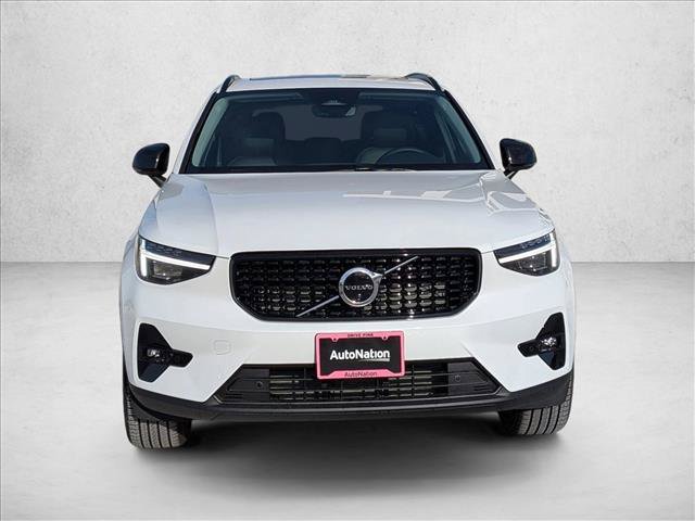 Certified 2026 Volvo XC40 B5 Ultra w/ Climate Package AWD/4WD image 2