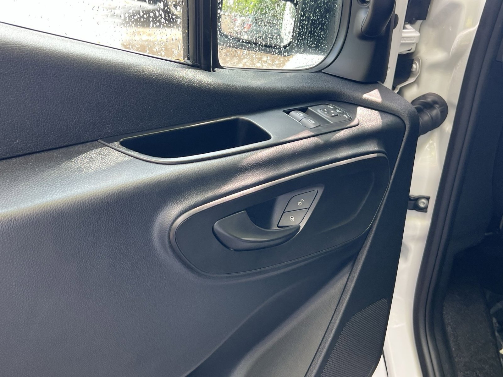 Used 2023 Mercedes-Benz Sprinter 2500 image 13