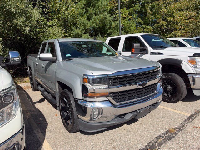 Used 2022 Chevrolet Silverado 1500 LTZ w/ LTZ Convenience Package II AWD/4WD image 3