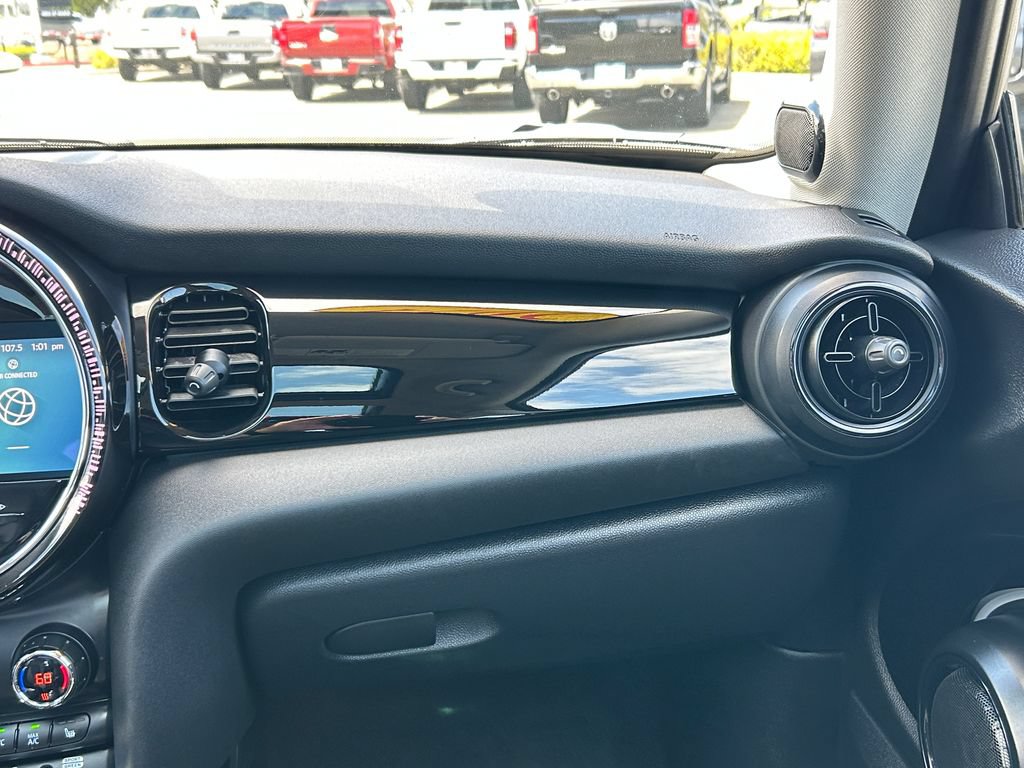 Used 2024 MINI Cooper SE FWD image 25