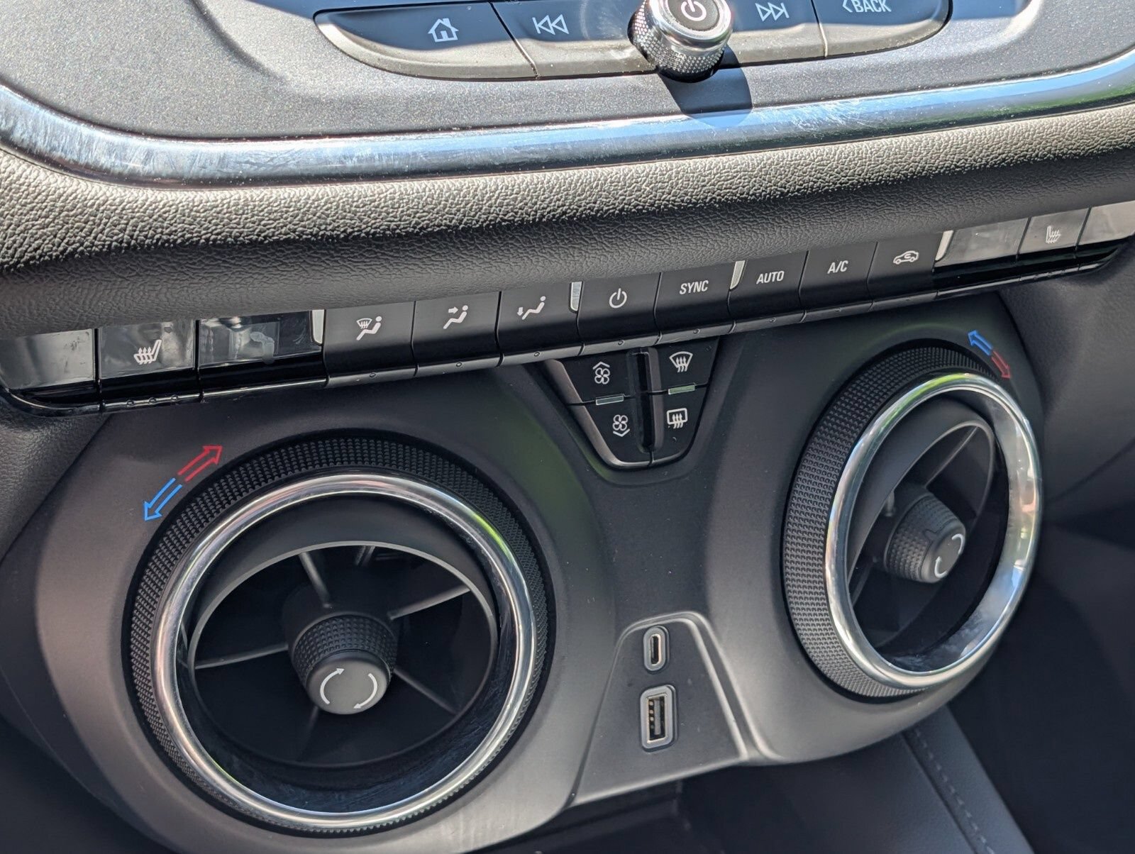 Used 2019 Chevrolet Blazer LT AWD/4WD image 7