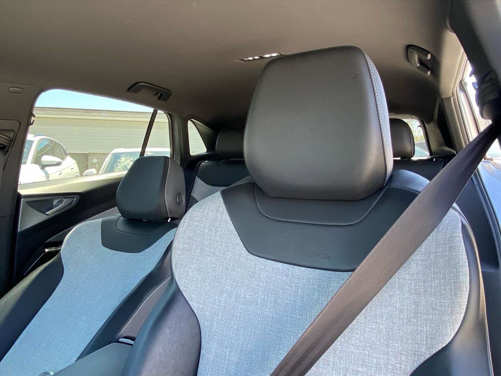 Certified 2023 Volkswagen ID.4 Pro image 17