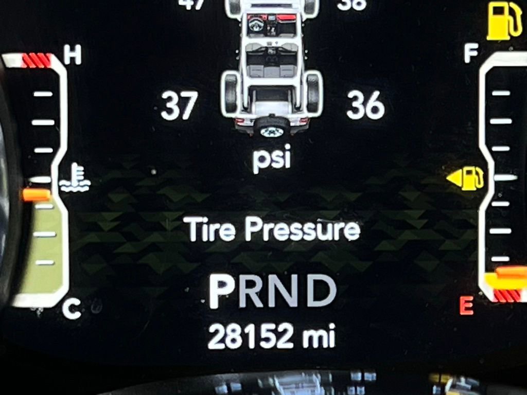 Used 2022 Jeep Wrangler Unlimited Sahara image 16