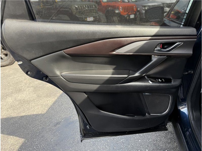 Used 2018 MAZDA CX-9 Grand Touring image 21