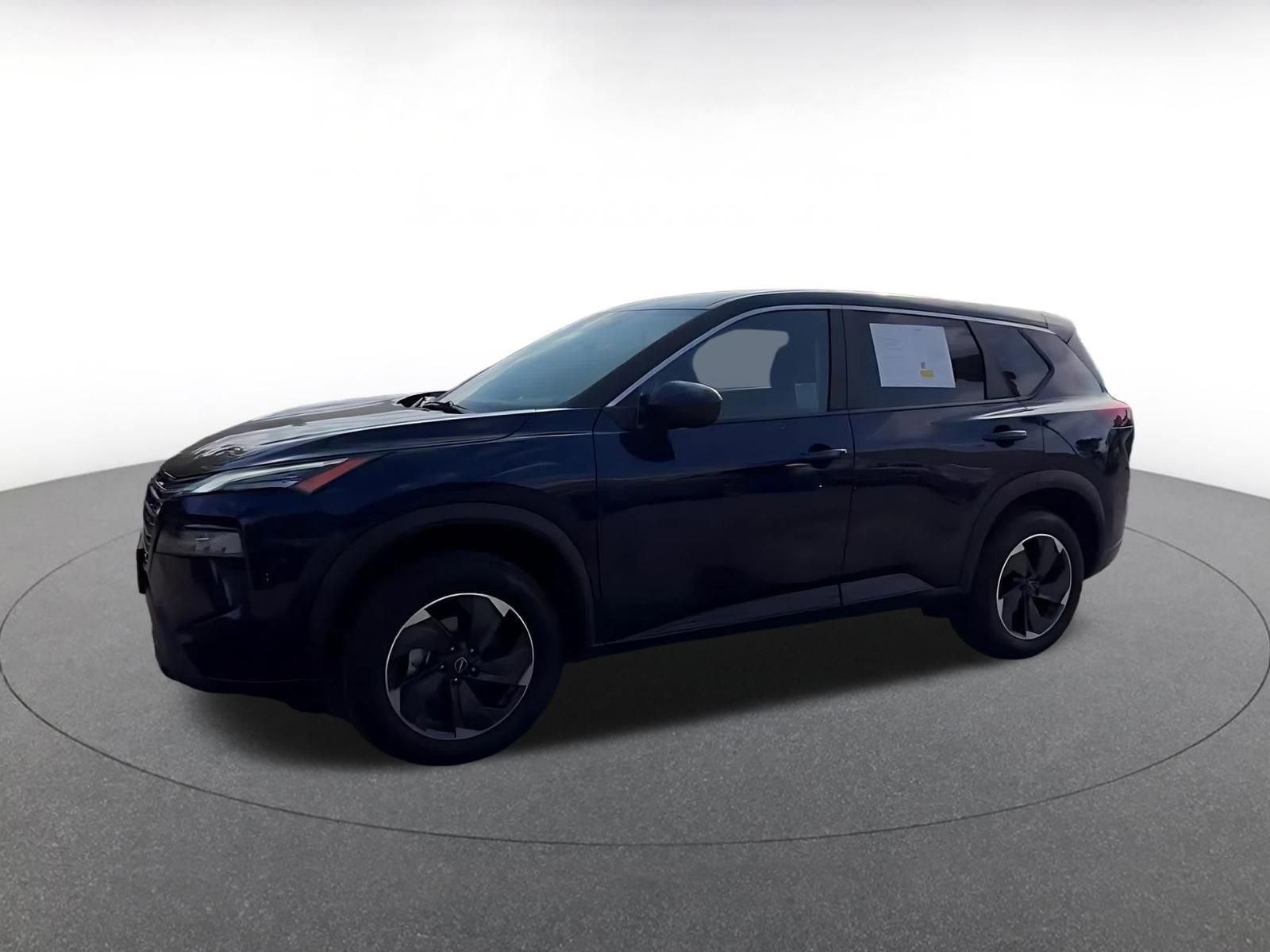 Used 2025 Nissan Rogue SV FWD image 8