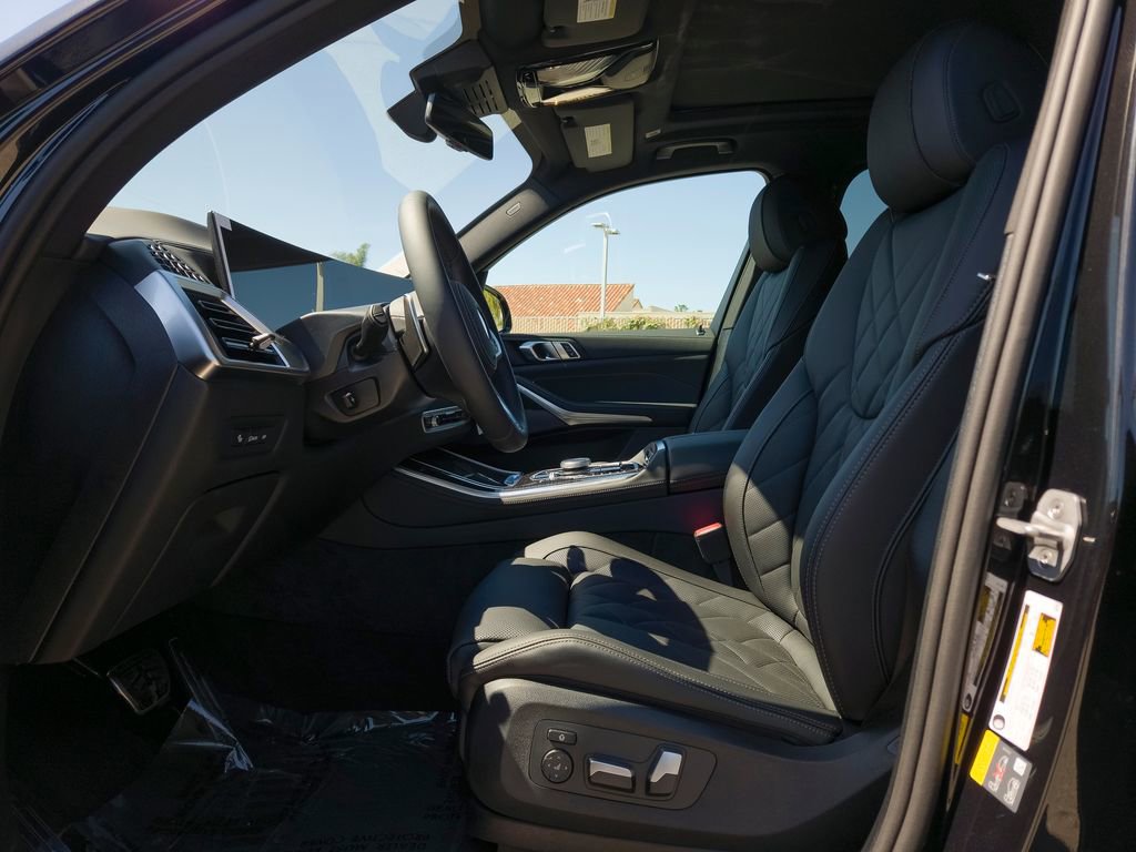New 2026 BMW X5 xDrive50e w/ M Sport Package image 7