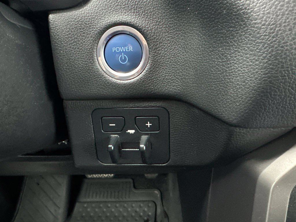 Used 2023 Toyota Sequoia Limited AWD/4WD image 54