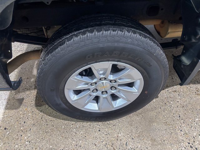 Used 2021 Chevrolet Silverado 1500 LT image 11