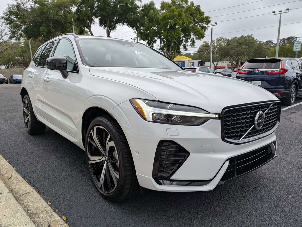 Certified 2025 Volvo XC60 B5 Ultra w/ Protection Package Premier AWD/4WD image 8