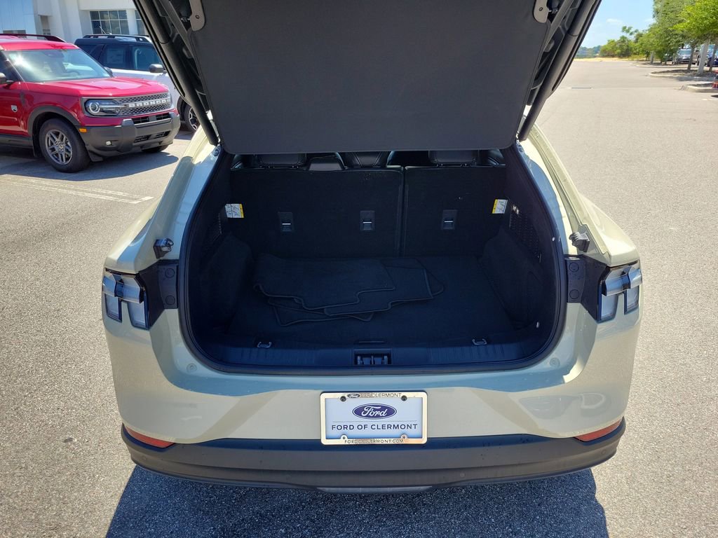 Used 2025 Ford Mustang Mach-E Premium image 8
