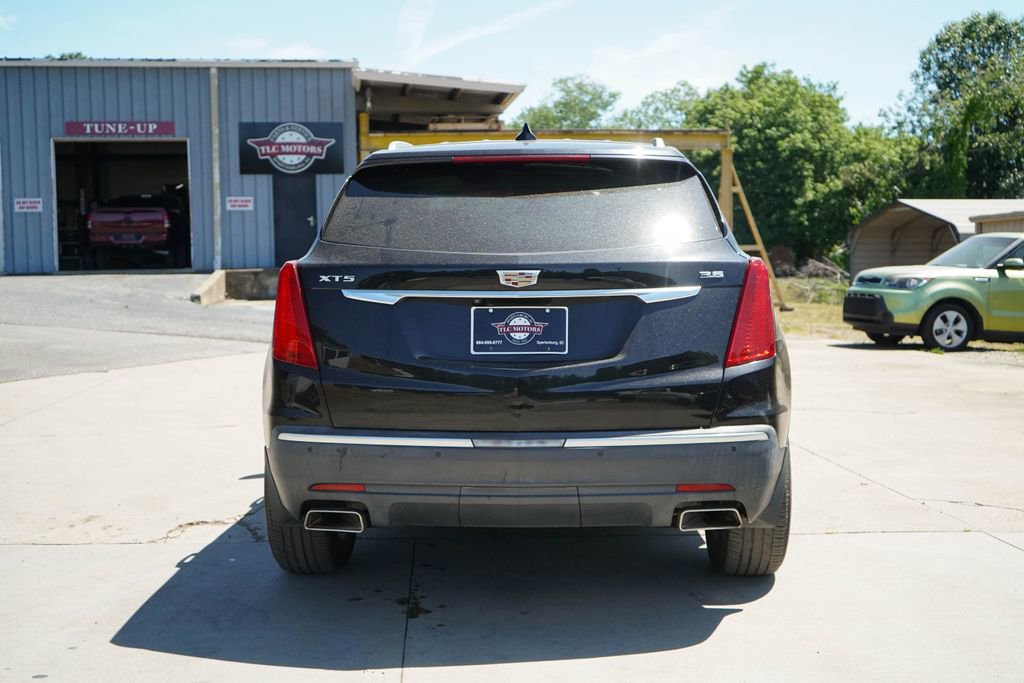 Used 2017 Cadillac XT5 Luxury w/ Driver Awareness Package FWD image 19