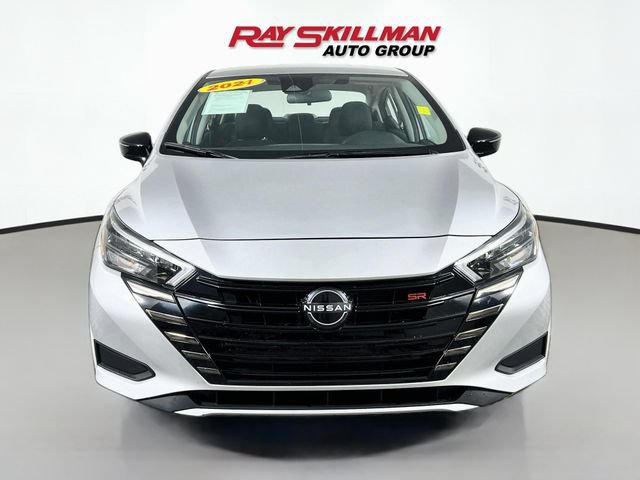 Used 2024 Nissan Versa SR FWD image 2