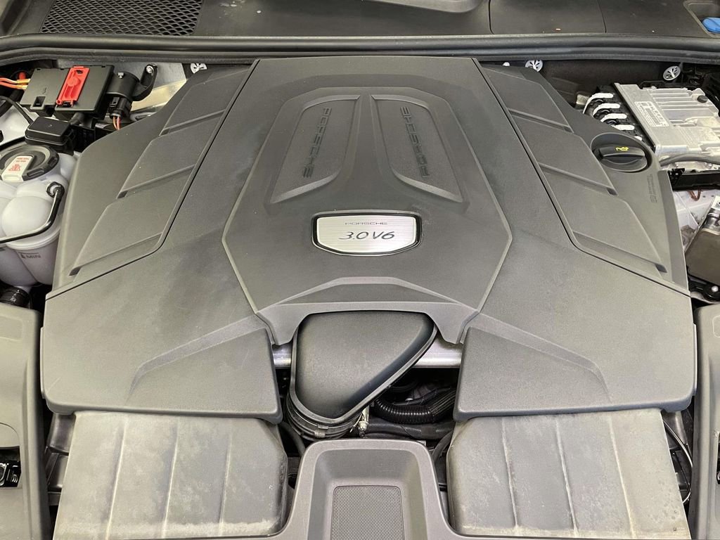 Certified 2023 Porsche Cayenne image 24